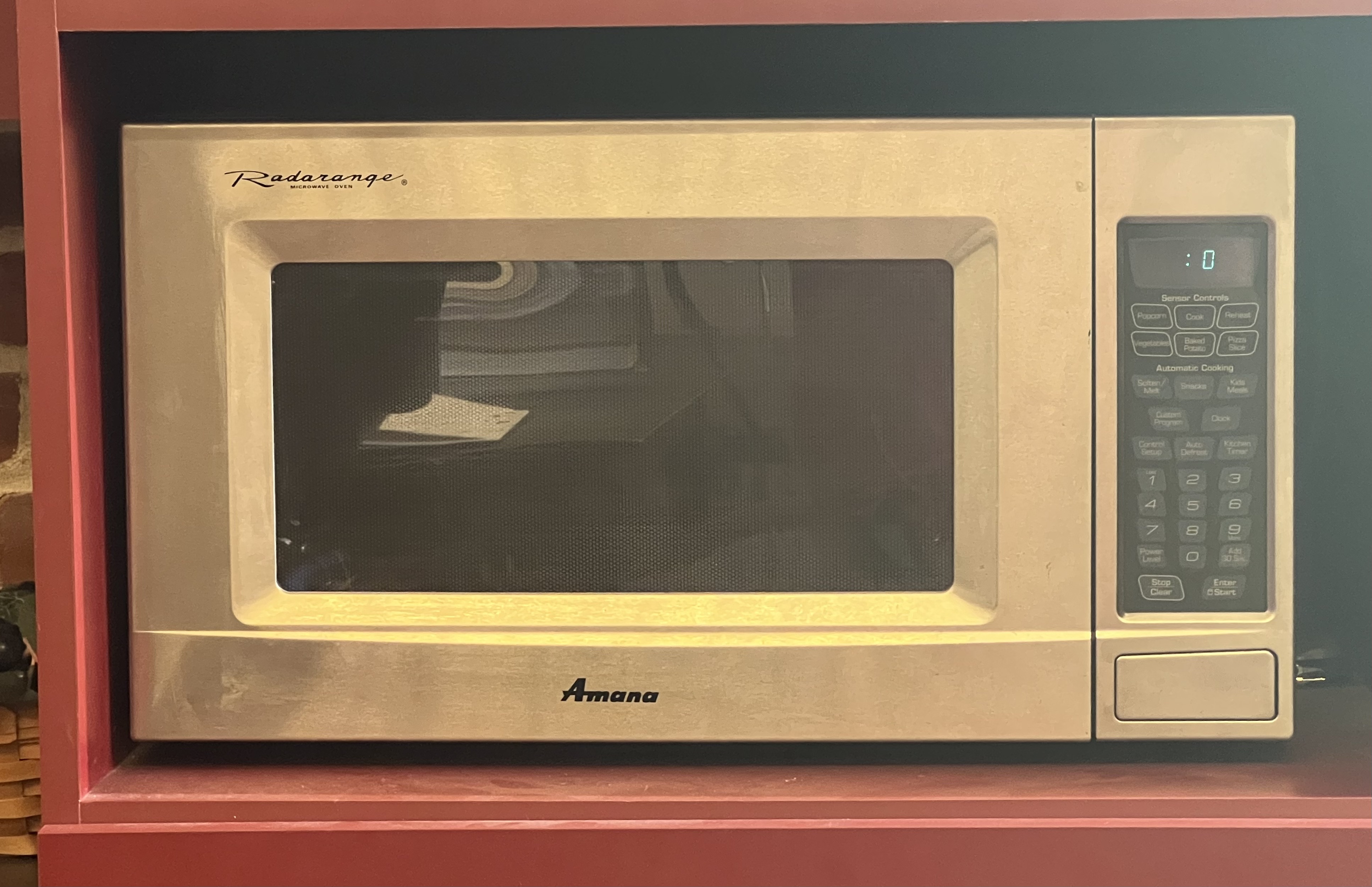 Amana Touchmatic Radarange archival photograph