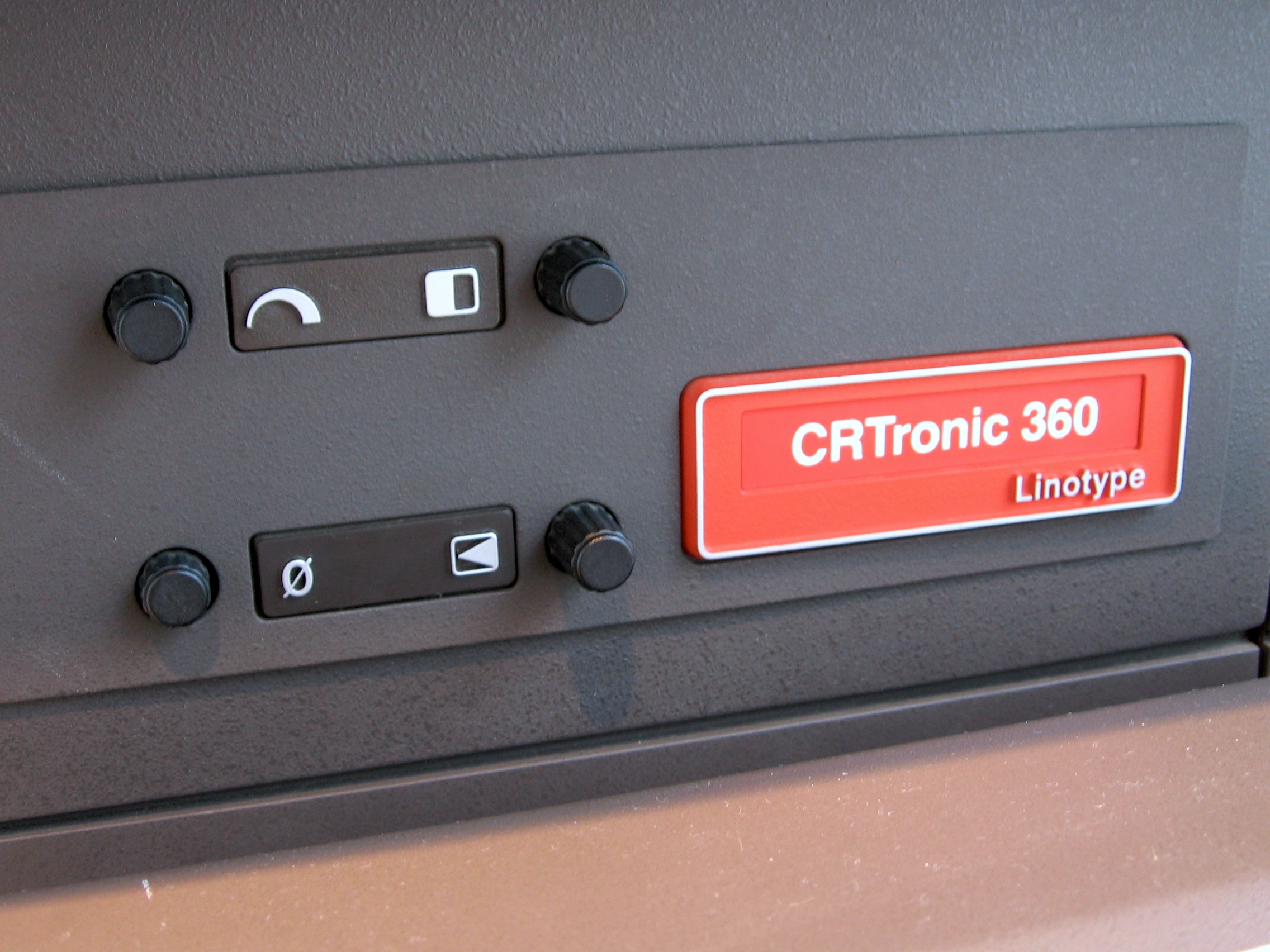 CRTronic 360, rear
