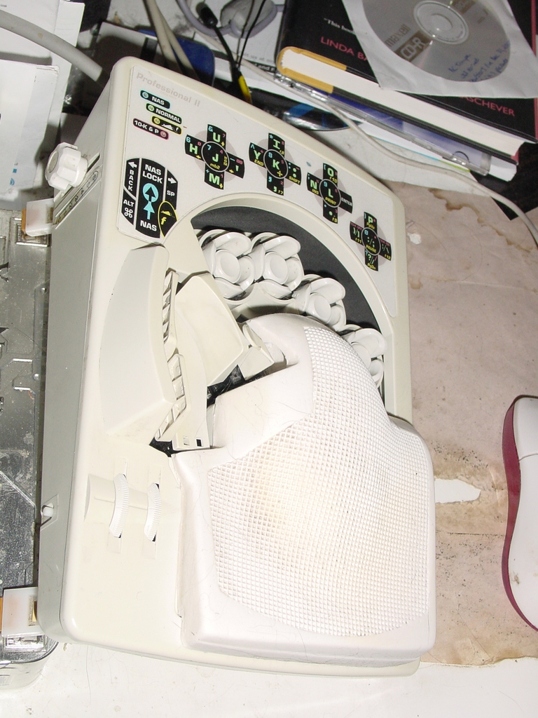 Right hand unit of a DataHand Professional II keyboard showing finger wells