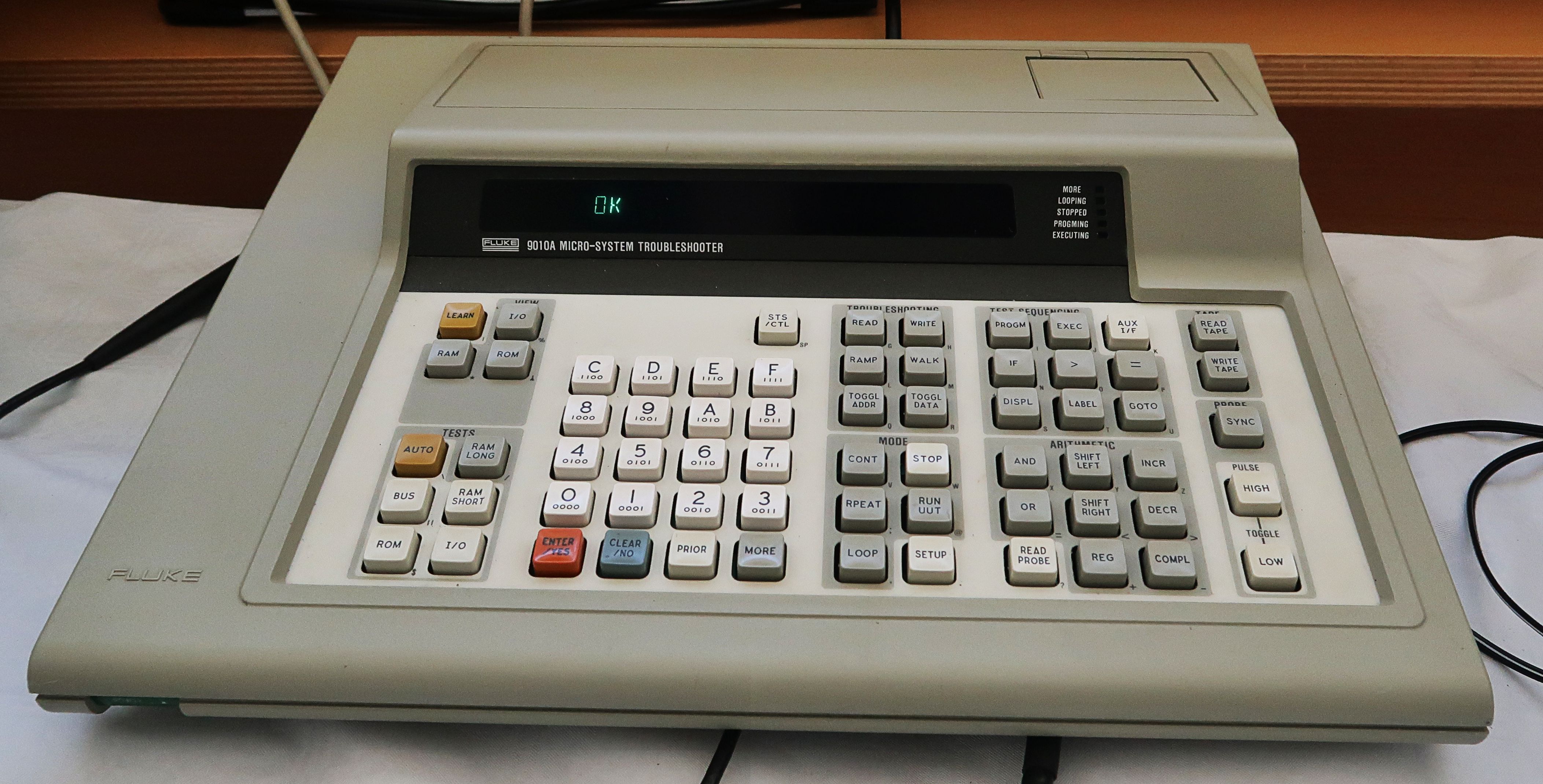 Fluke 9010A Micro-System Troubleshooter archival photograph