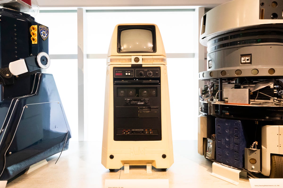 Hubot, Hubotics, c.1981/83