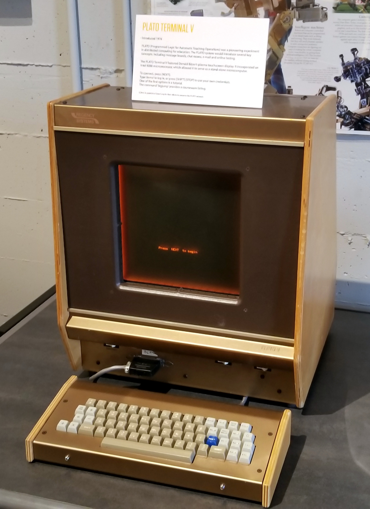 Working PLATO V terminal at the Living Computers Museum