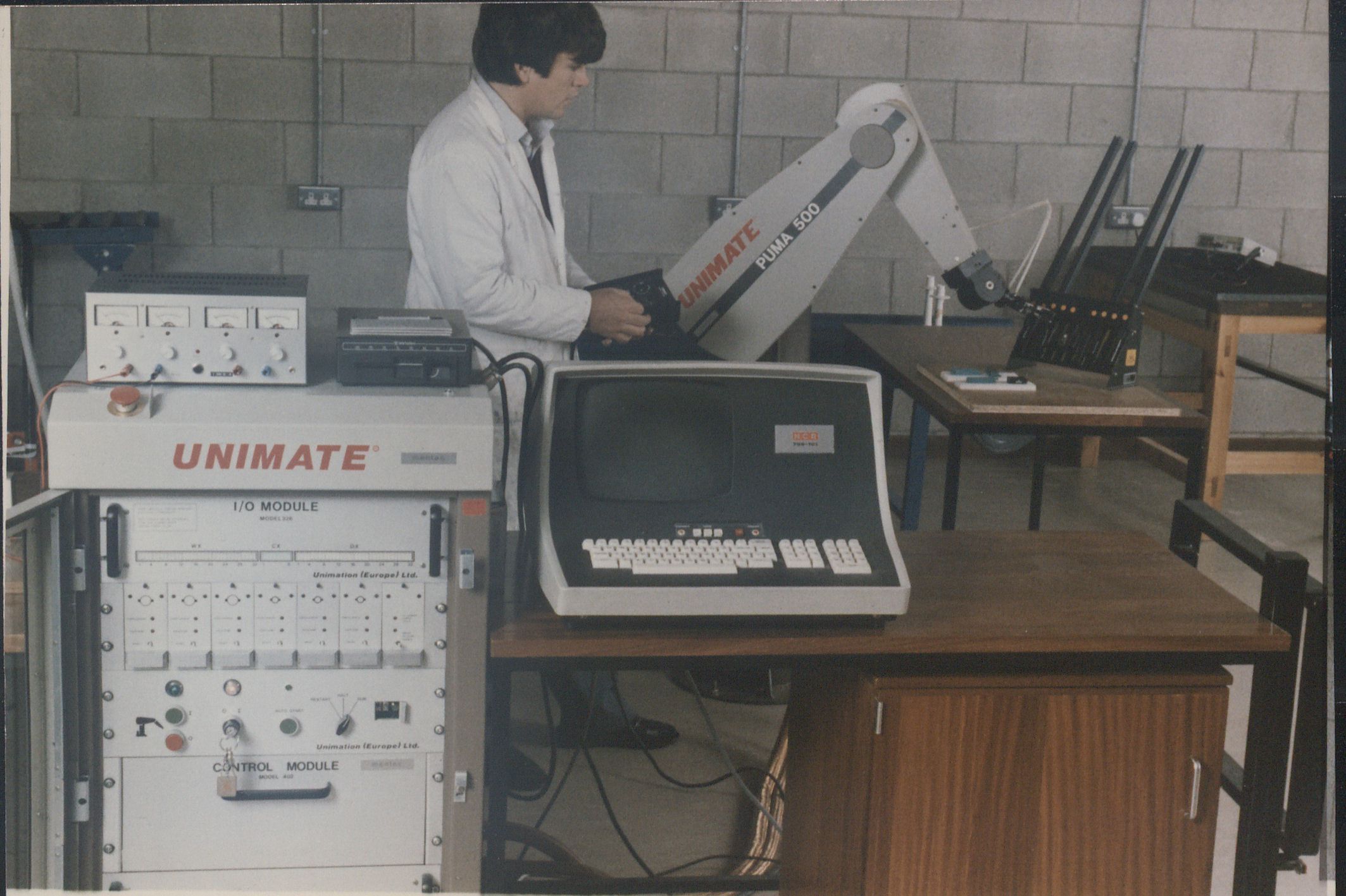 Unimate PUMA 500 and 560 robots in a 1986 archive photograph