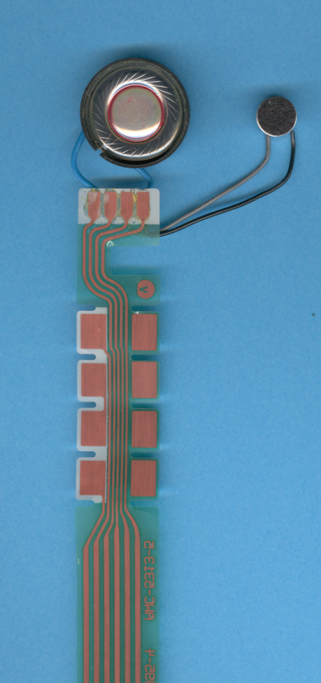 Flex-PCB headset connecting microphone and speaker to the Voyager main board